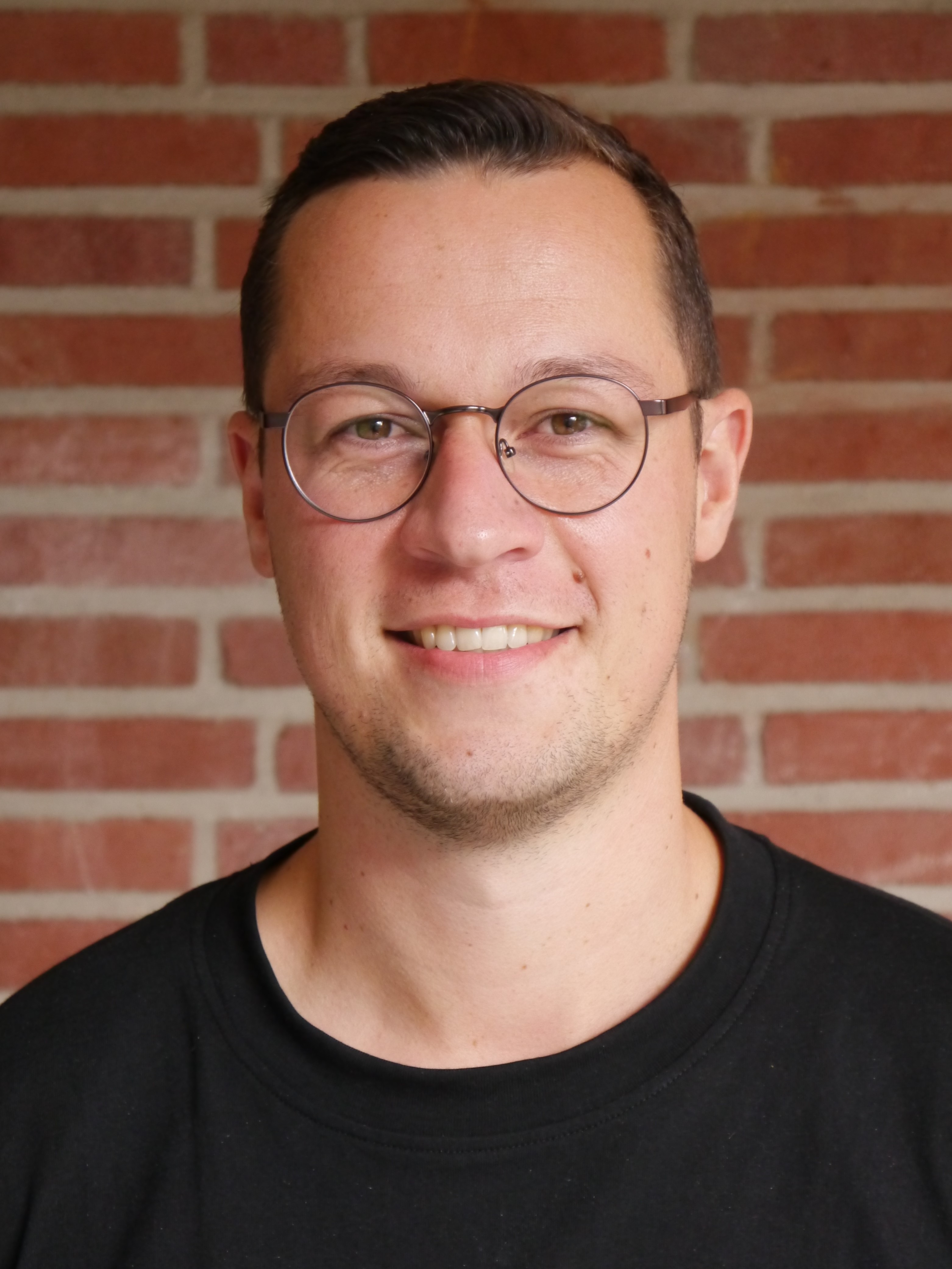 Nicklas Becker Nicklas Becker