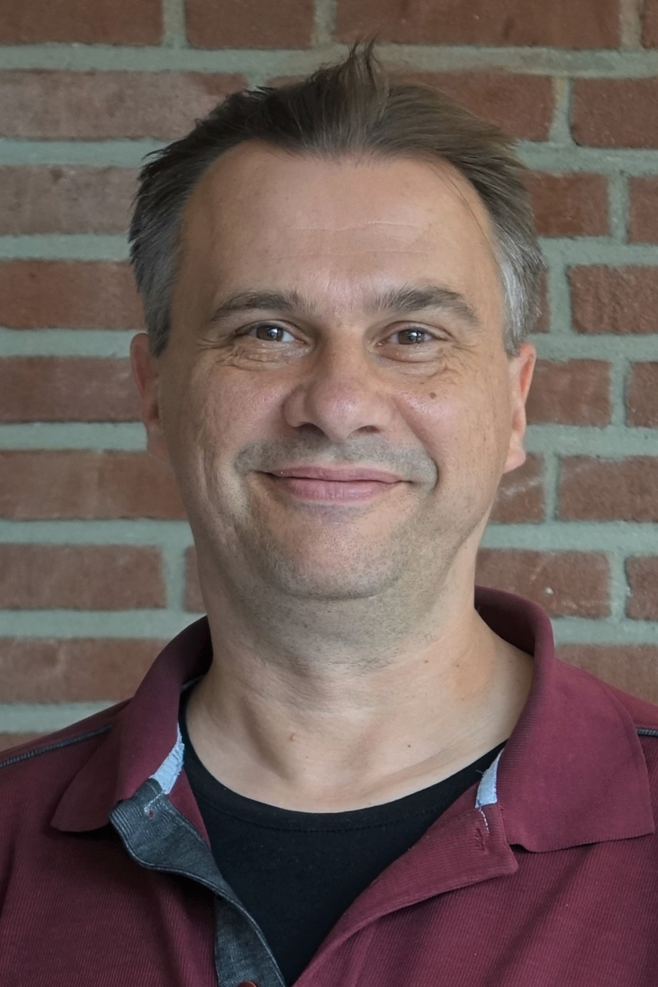 Dr. Wolf Jung Dr. Wolf Jung